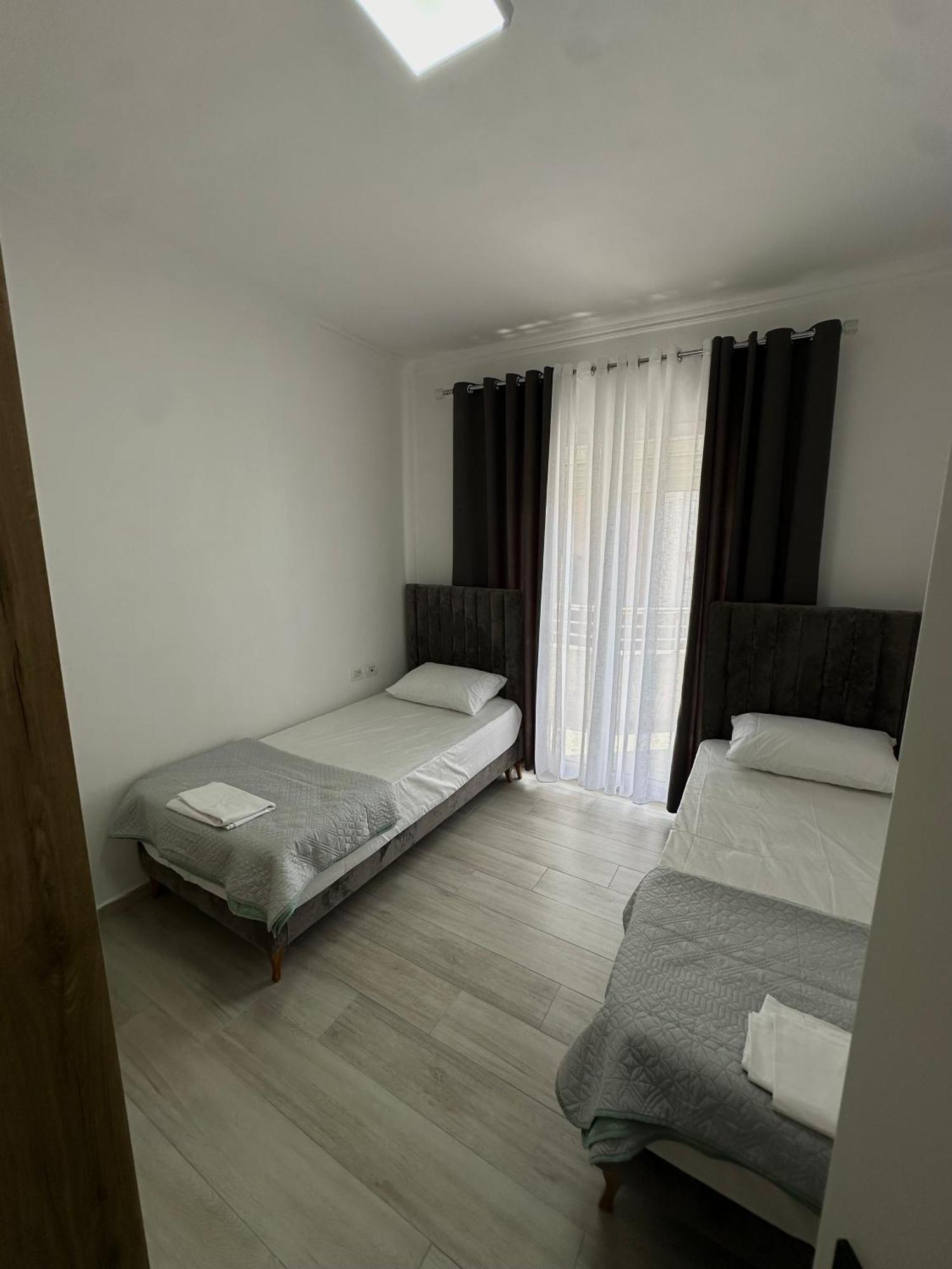 Aleksa Rental2 Appartement Durrës