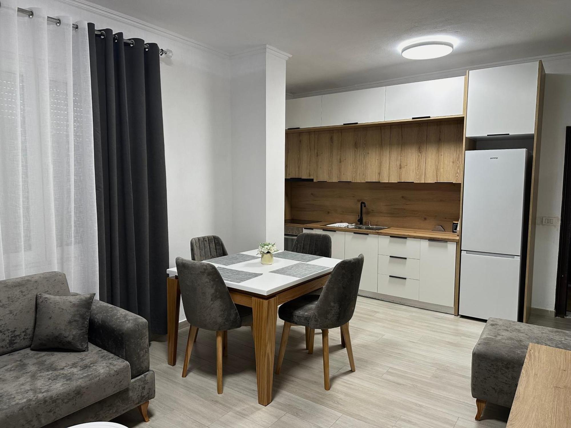 Aleksa Rental2 Durrës